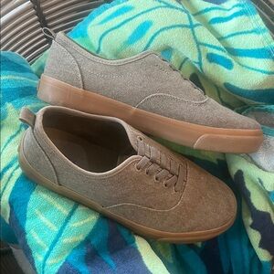 Old navy size 4 olive Brown Canvas Sneakers, new without tags